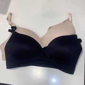 2 Soma Enbliss wireless bras, size 34B